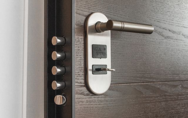 Detalle de la llave europerfil con doble embrague