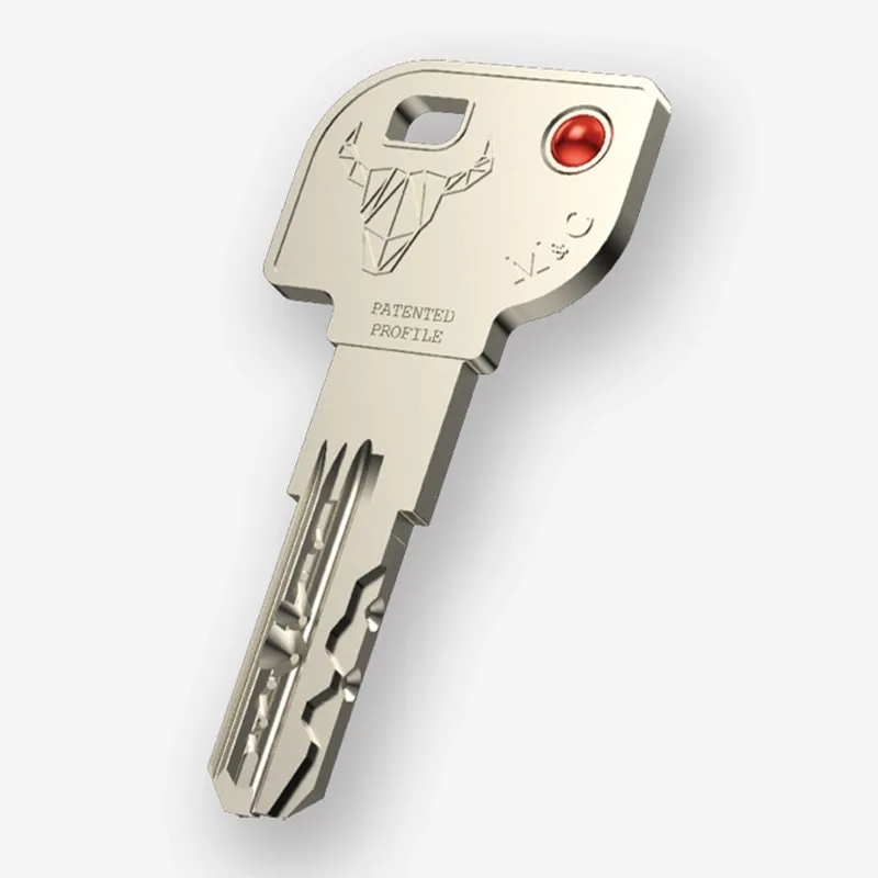 Llave del M&C Condor: se ve el perfil elevado del paletón y el grabado «patented profile»