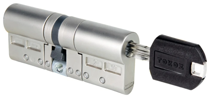 Cilindro TOKOZ PRO 300 doble, en níquel, con su llave