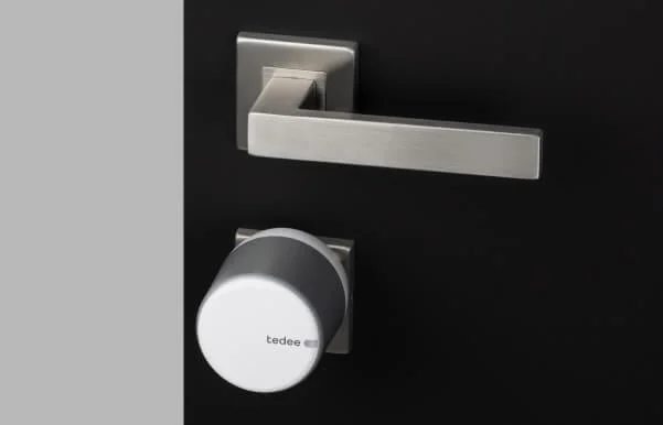 Cerradura inteligente Tedee GO, cuerpo blanco